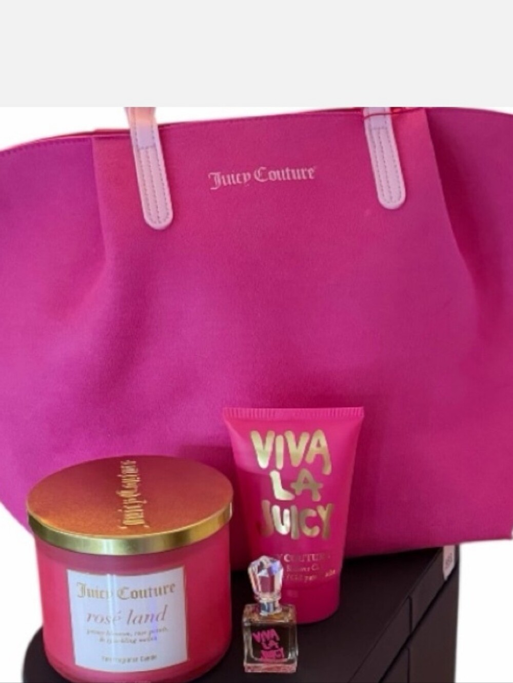 Juicy Couture Viva La Juicy Hot Pink Bath & Body Gift Set